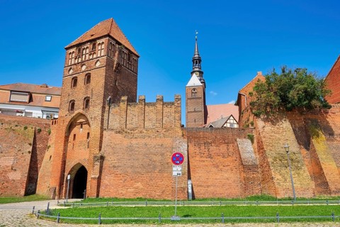 Elbtor and St. Stephan