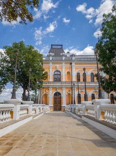 The Manuc Bei mansion