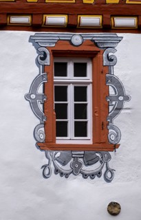 Neunhellerhaus on the market square of Ladenburg