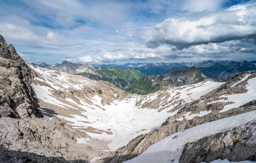 View from the hiking trail to Maedelegabel