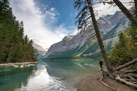 Hikers on the lakeshore
