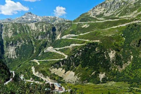 View of the settlement of Gletsch with the Hotel Glacier du Rhone
