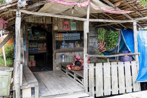 Shop in a jungle village on the Sekonyer River