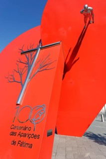 Sculpture in celebration of the annual celebration of the Marian apparition hundred years ago with Pope Francis