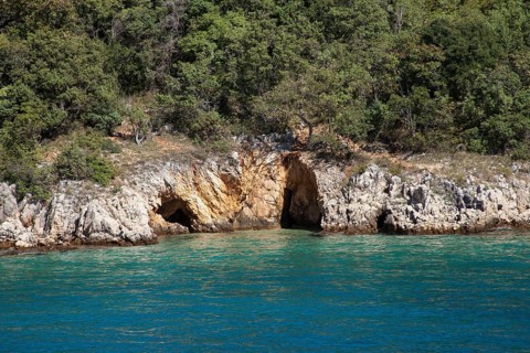 Cave near Njivice