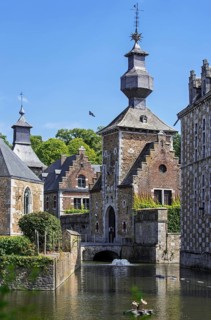 Entrance gate of the Chateau de Jehay