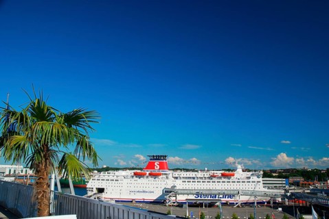 Passenger ship