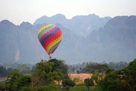 Hot air balloon in Vang Vieng