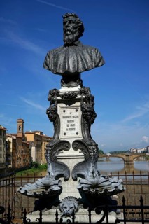 Benvenuto Cellini Bust on the West Side of the Ponte Vecchio