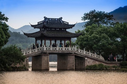 Bridge on West Lake