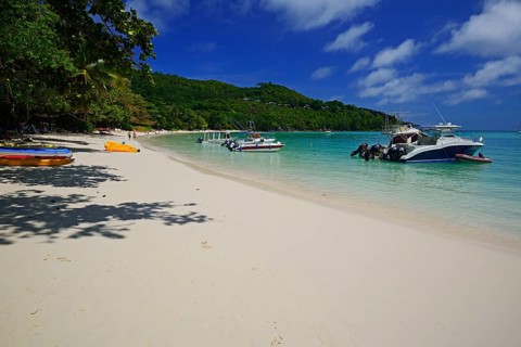 Bay of Baie Ternay Marine National Park