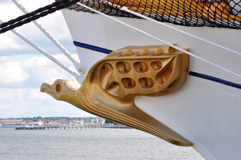Sail training ship
