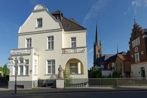 House with church St Lambertus
