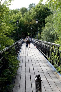 Kissing Bridge