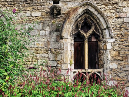 Round-arched window facade