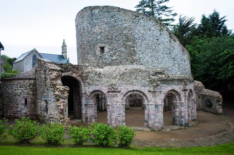 Temple of Ste-Marie de Lanleff