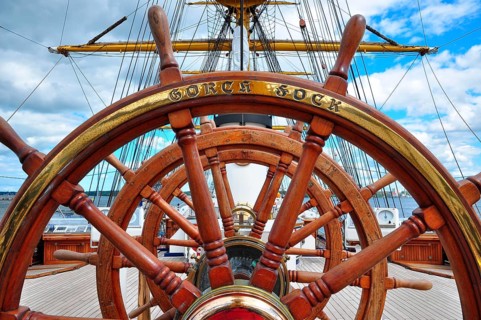 Sail training ship