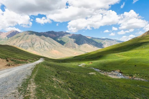 Song-Kol Lake Road