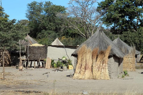 Village between Sesheke and Mongu