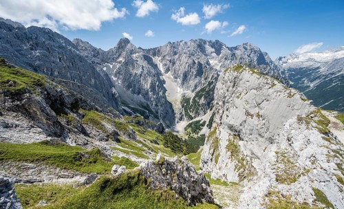 View of summit ridge with Oberreintalschrofe