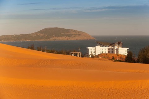 Red sand dunes of Mui Ne