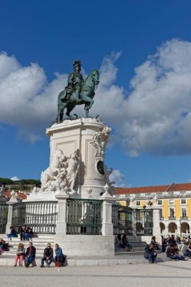 Equestrian statue of Jose I