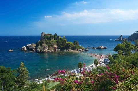 Isola Bella and beach