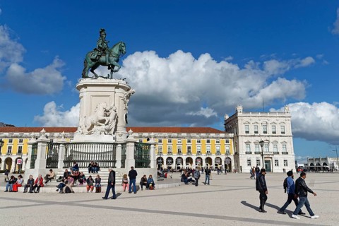 Equestrian statue of Jose I