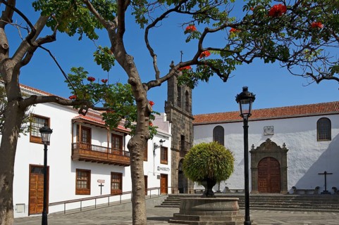 Iglesia de Salvador at the Plaza de Espagna in Santa Cruz de La Palma