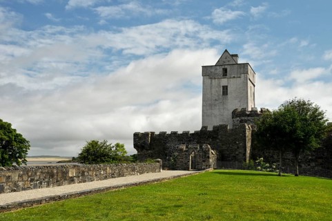 Doe Castle