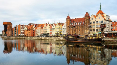 Galley for tourist tours in the Old Town