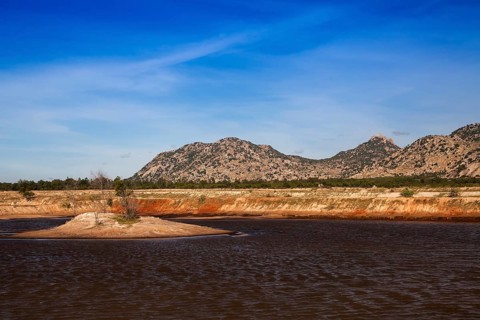 Coastal mountains near Ca Na