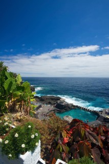 Charco Azul natural swimming pool in San Andres