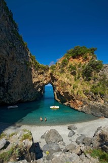 Arco Magno