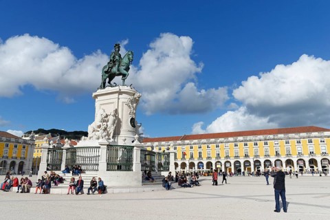 Equestrian statue of Jose I