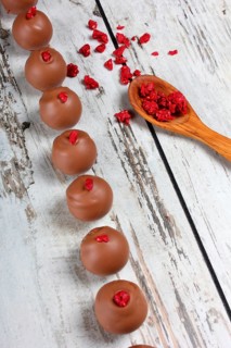 Raspberry praline