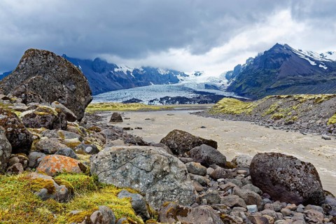 Outlet of Fjallsarlon glacier