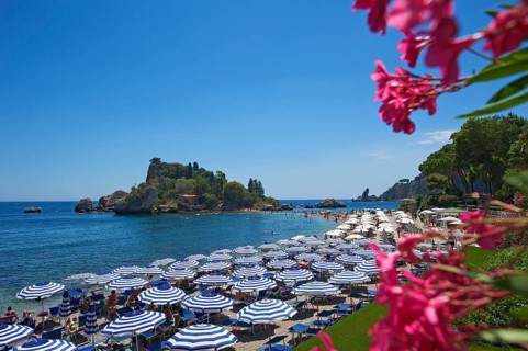 Isola Bella and beach
