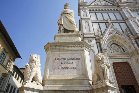 Statue of Dante Alighieri
