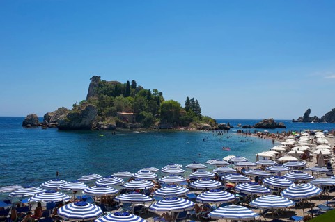 Isola Bella and beach