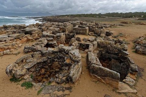 Prehistorical necropole