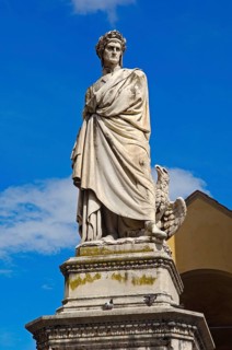 Dante Alighieri Statue