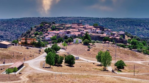 View over Castelo Mendo