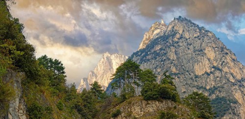 Cima mountain range
