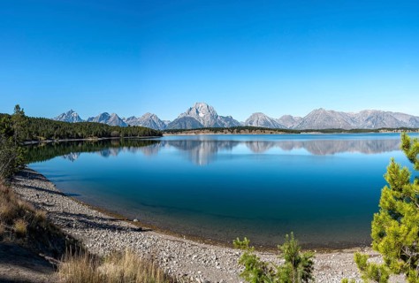 Mountains reflected in the lake