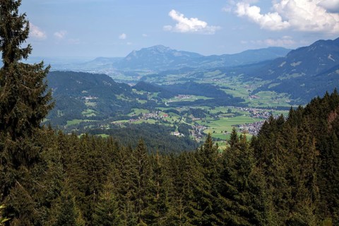 View from the hiking trail to the Soeller-Alpe into the Illertal