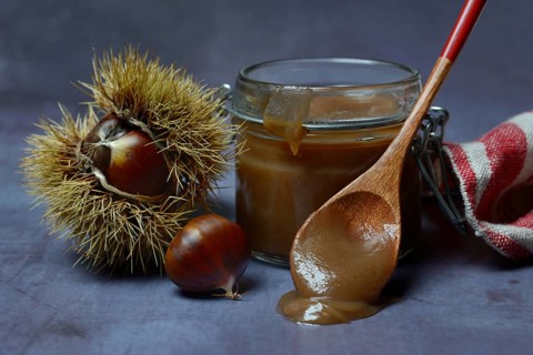 Chestnut cream in glass and sweet chestnuts