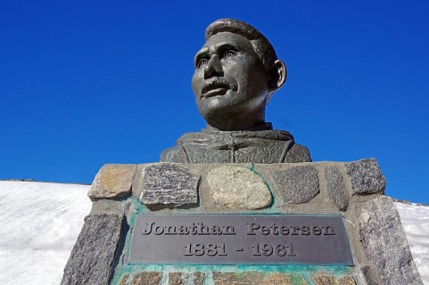 Monument to Jonathan Pedersen