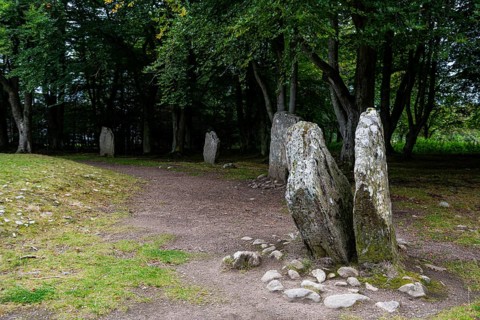 Clava cairn