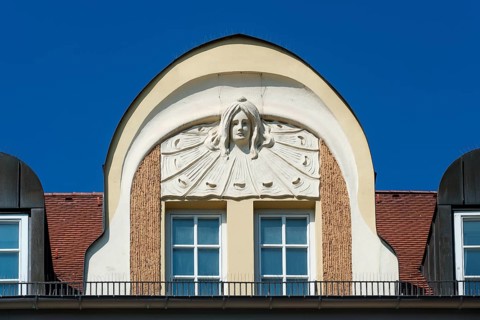 Art Nouveau ornament on the Harras